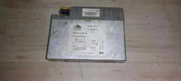 Ford Sierra ABS control unit/module 85gg2c013ae 10092400104