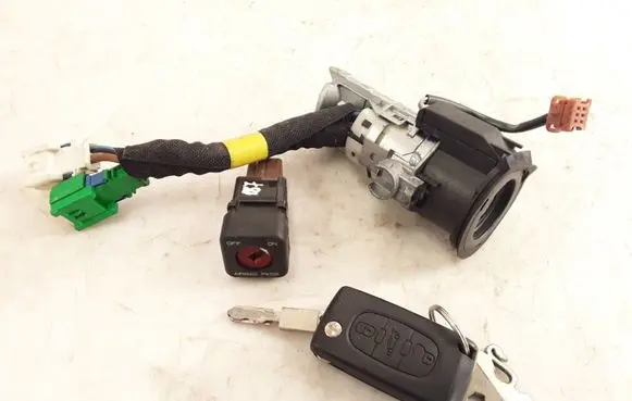 Peugeot 607 Ignition lock 9654570280 96373205XT