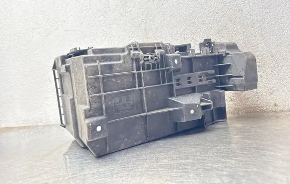 Opel Astra H Battery box tray cover/lid 0086022 24456174