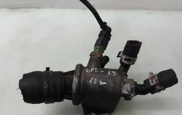 Opel Vectra C Thermostat/thermostat housing 10616BE8
