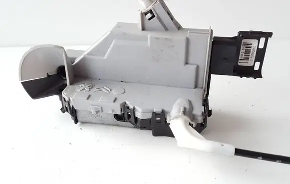 Peugeot Partner Front door lock PSA828412 A0185X 1504M231612