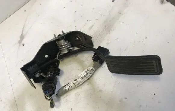 Toyota Corolla Verso E121 Accelerator throttle pedal 8928152021
