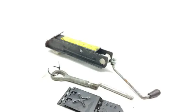 Mercedes-Benz E W211 Tool set A2115830115 A2035830075