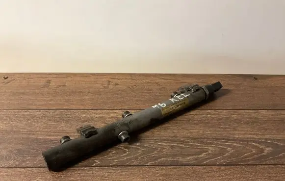 Mercedes-Benz E W211 Fuel main line pipe A6420700695