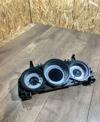 Mercedes-Benz C W204 Speedometer (instrument cluster) A2049004408 A2C33221900