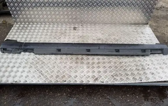 Volkswagen PASSAT B7 Side skirt front trim 3AA853092C