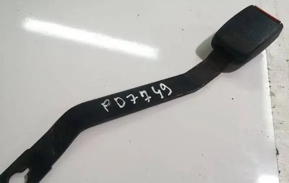 Volkswagen PASSAT B4 Front seatbelt buckle 3A0857756A