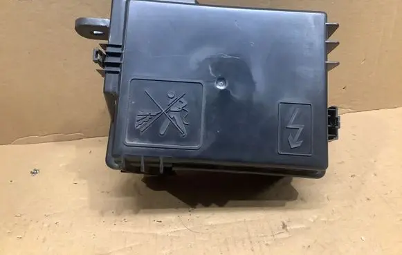 Fuse box set