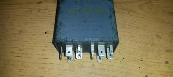 Volkswagen PASSAT B5 Other relay 1j0955531 192