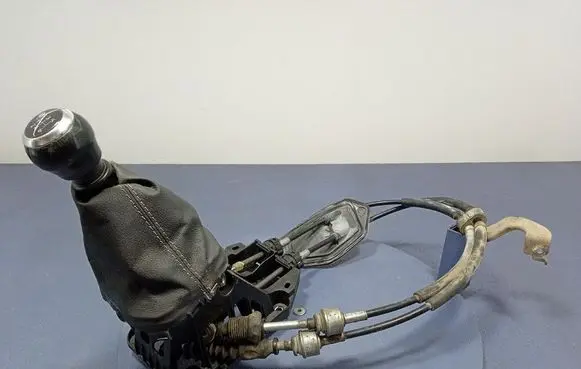 Toyota Auris E180 Gear shift rod