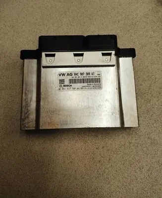 Seat Ibiza V (KJ) Engine control unit/module 04C907309AT 0261S17501
