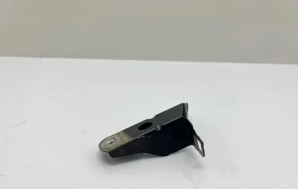 BMW 4 F36 Gran coupe Fender mounting bracket