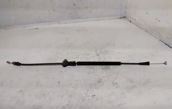 Skoda Octavia Mk2 (1Z) Rear door cable line 1Z0839085B