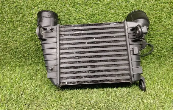 Bentley Continental Coolant radiator 3W0145803E ETP12342