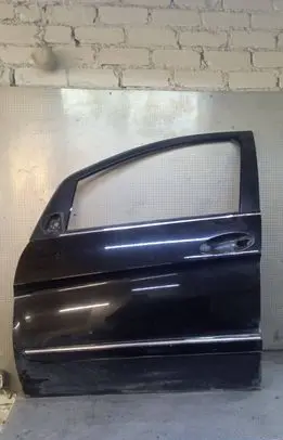 Mercedes-Benz B W245 Front door 