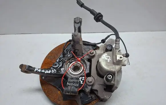 Fiat 500 Front wheel hub spindle knuckle S27612565