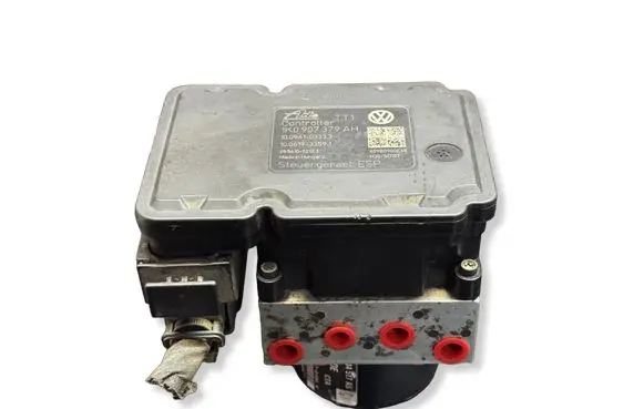 Volkswagen Golf V ABS Pump 1K0907379AH 1K0614517AS