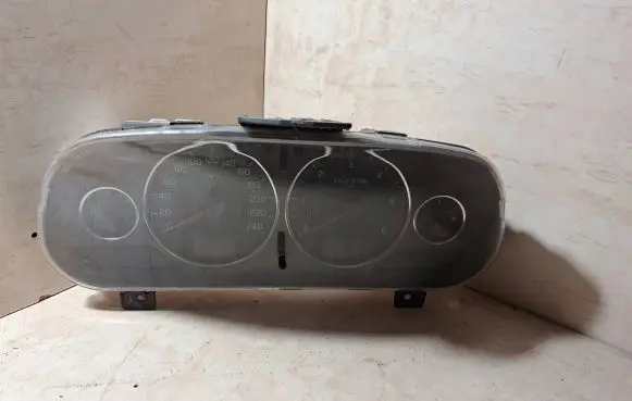Volvo S40, V40 Speedometer (instrument cluster) 30662278 43012504 03W47D4