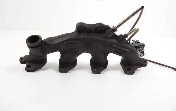 Nissan Qashqai Exhaust manifold 140042975R