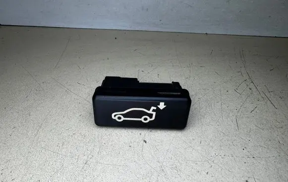 BMW 7 E65 E66 Tailgate/boot open switch button 8375580 50359801