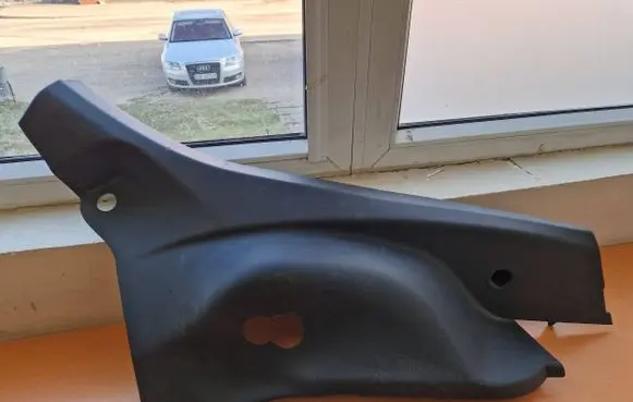 Fiat 500X Rear seat side bottom trim 735572212 STP10479