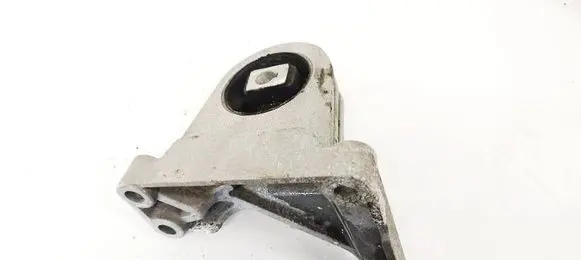 Volvo S60 Engine mount bracket 