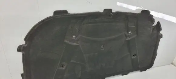 Engine bonnet/hood sound/heat insulation
