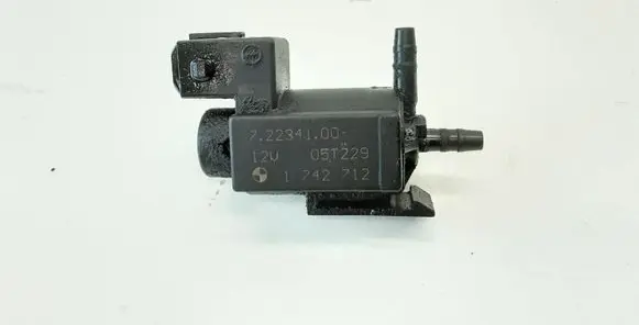 BMW 3 E90 E91 Vacuum valve 72234100 1742712