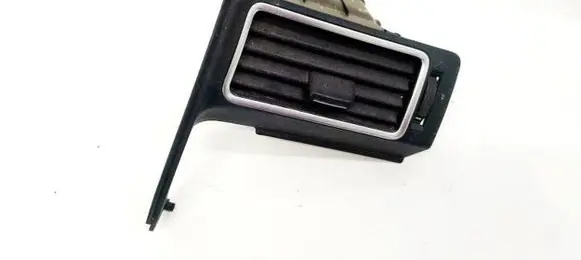 Toyota Verso Dash center air vent grill