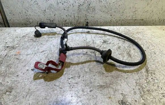 Dodge Challenger Positive cable (battery) P05035537AA