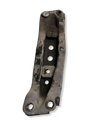 Infiniti G37 Gearbox mounting bracket 231132