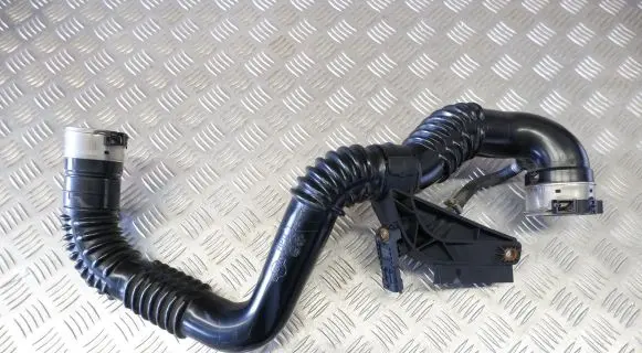 Nissan X-Trail T32 Intercooler hose/pipe 223653394R