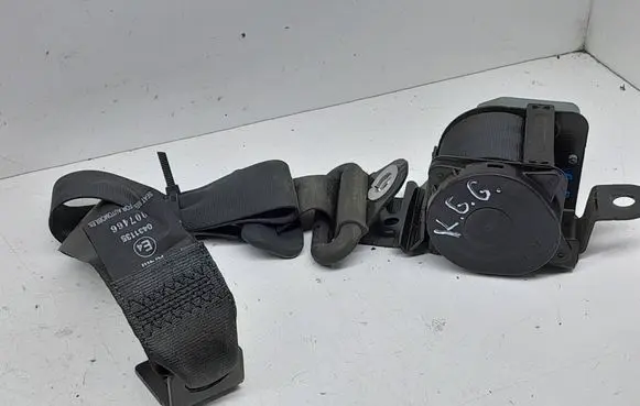 SsangYong Rexton I Third row seat belt 7564008006
