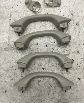 Volvo S60 A set of handles for the ceiling 13550