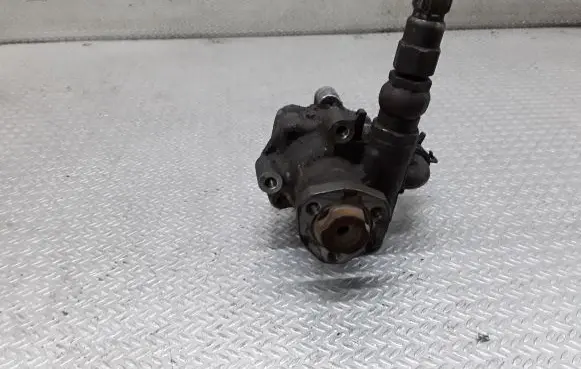Volkswagen Golf IV Power steering pump