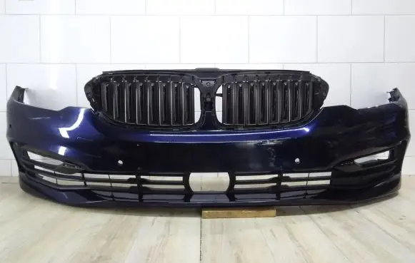 BMW 5 G30 G31 Front bumper 7385336