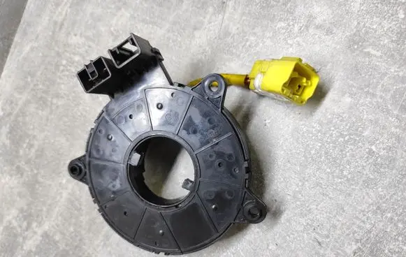 Mazda 323 F Airbag slip ring squib (SRS ring)