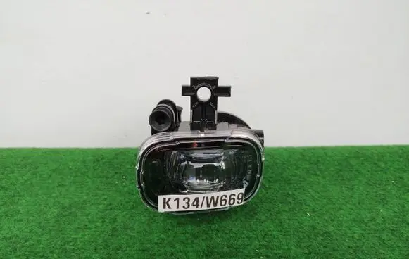 Nissan Juke II F16 Front fog light 261550862R