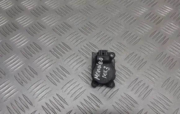 Ford Mondeo Mk III Central body control module 1S7H-19E616-AA