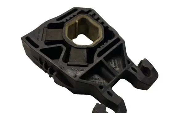 Volkswagen PASSAT B8 Radiator support slam panel bracket 4012698 320131307D 0113767B