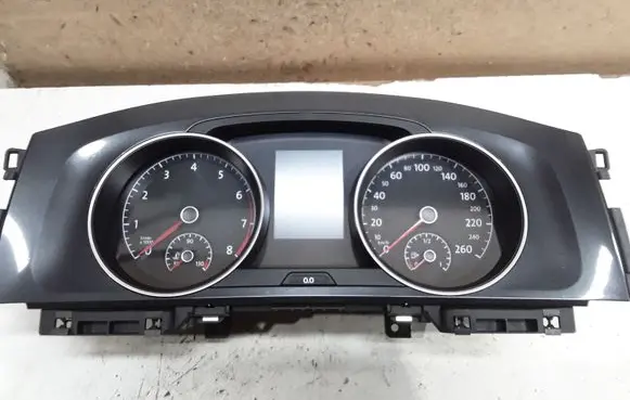 Volkswagen Golf VII Speedometer (instrument cluster) 5G1920740C