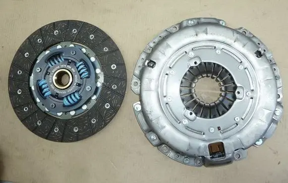 Nissan Xterra Clutch set kit 3000950849SATZ