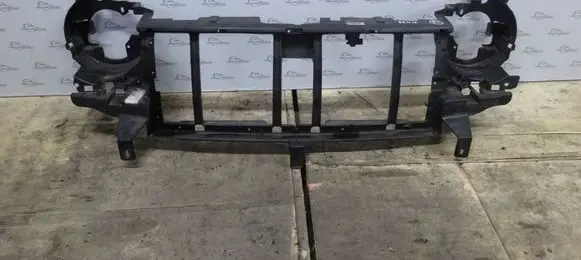 Jeep Cherokee III KJ Front piece kit 