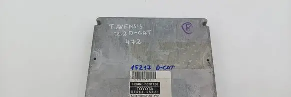 Toyota Avensis T250 Engine control unit/module 8966105821 MB1758008330