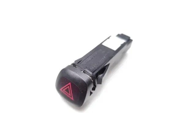 Volvo V40 Hazard light switch 9123682