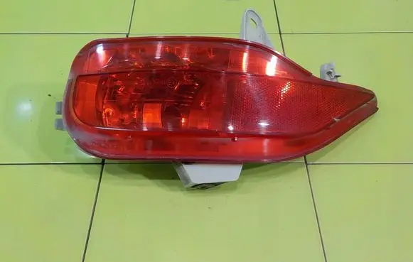 Toyota Avensis T270 Rear/tail lights 