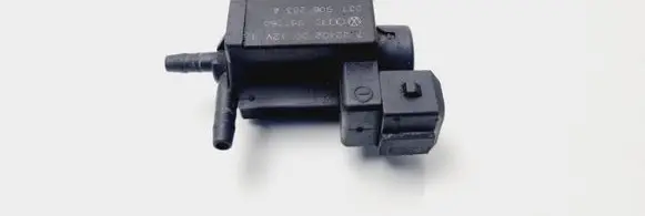 Audi A3 S3 8L Valve vacuum 037906283A