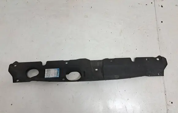 Honda CR-V Radiator trim