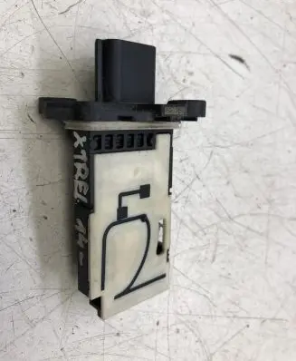 Nissan X-Trail T32 Mass air flow meter 226807131R 93450753
