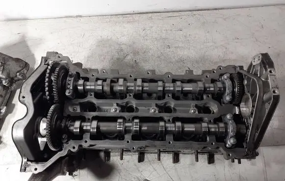 Mercedes-Benz A W169 Engine head A6400162201